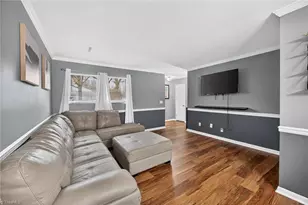 416 Century Ct, Kernersville, NC 27284 - Photo 5