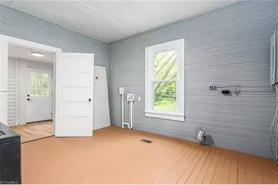 429 N Asheboro Street, Liberty, NC 27298 - Photo 29