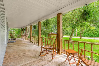 429 N Asheboro Street, Liberty, NC 27298 - Photo 7