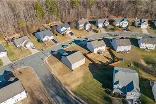 400 Walnut Crossing Dr, Whitsett, NC 27377 - Photo 25