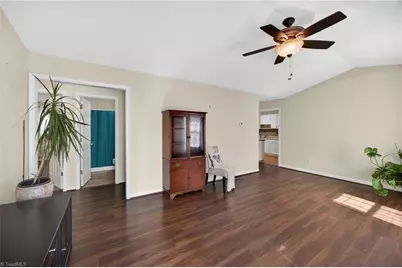 368 Fox Creek Lane, Lexington, NC 27292 - Photo 7