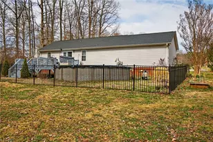 368 Fox Creek Ln, Lexington, NC 27292 - Photo 21