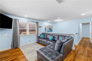 1365 W Sedgefield Dr, Winston-Salem, NC 27107 - Photo 9