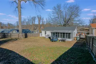 900 Beaumont Ave, Greensboro, NC 27401 - Photo 25