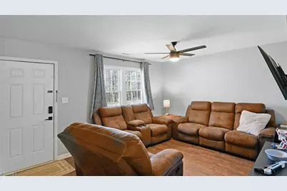 900 Beaumont Avenue, Greensboro, NC 27401 - Photo 3