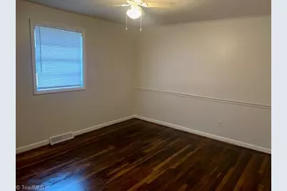 1813 Walker Avenue #D, Greensboro, NC 27403 - Photo 7