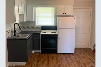 1813 Walker Avenue #D, Greensboro, NC 27403 - Photo 11