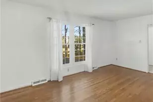 3222 S Elm-Eugene St, Greensboro, NC 27406 - Photo 7