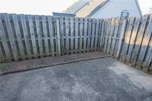 10 Hudson Cir, Greensboro, NC 27410 - Photo 17