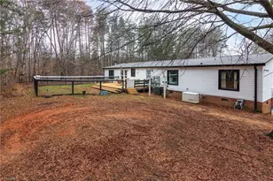 235 Geneva Dr, Eden, NC 27288 - Photo 31