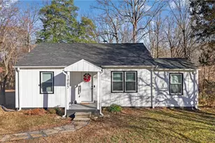 1005 Stokesburg Rd, Walnut Cove, NC 27052 - Photo 3