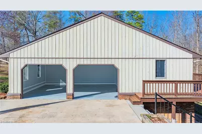 682 Cecil Street, Thomasville, NC 27360 - Photo 5