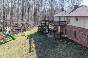 682 Cecil St, Thomasville, NC 27360 - Photo 47