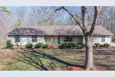 682 Cecil Street, Thomasville, NC 27360 - Photo 3