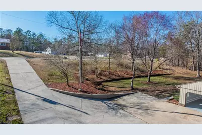 682 Cecil Street, Thomasville, NC 27360 - Photo 7