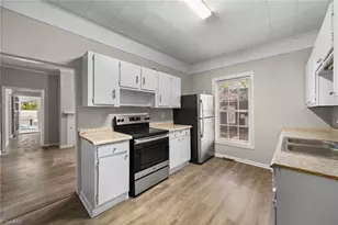 1004 Highland Ave, Greensboro, NC 27403 - Photo 7