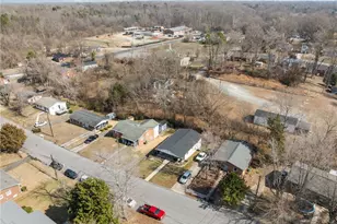 833 Bowerwood Dr, Thomasville, NC 27360 - Photo 41