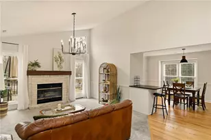 5137 Autumncrest Dr, Greensboro, NC 27407 - Photo 3