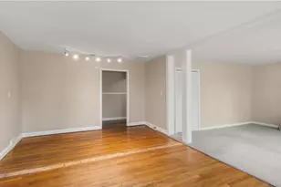 2800 Stratford Dr, Greensboro, NC 27408 - Photo 7