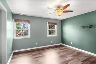 2800 Stratford Dr, Greensboro, NC 27408 - Photo 19