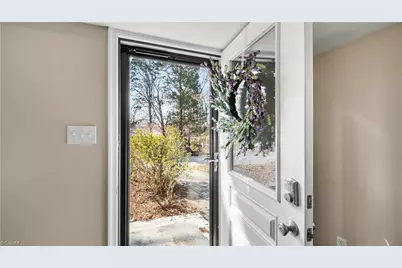 2800 Stratford Drive, Greensboro, NC 27408 - Photo 39