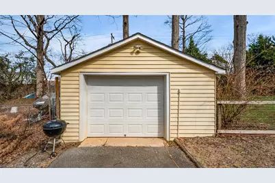 2800 Stratford Drive, Greensboro, NC 27408 - Photo 23