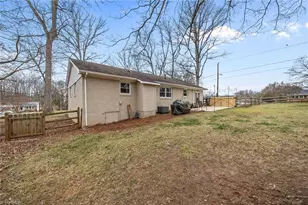 401 Springtime Dr, Greensboro, NC 27409 - Photo 27