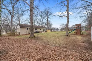 401 Springtime Dr, Greensboro, NC 27409 - Photo 29