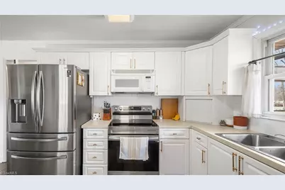 275 Cliffwood Drive, Kernersville, NC 27284 - Photo 17