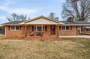 275 Cliffwood Dr, Kernersville, NC 27284 - Photo 1