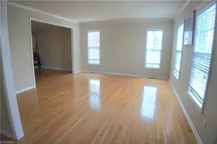 4324 Clovelly Dr, Greensboro, NC 27407 - Photo 7