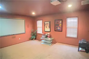 4324 Clovelly Dr, Greensboro, NC 27407 - Photo 11