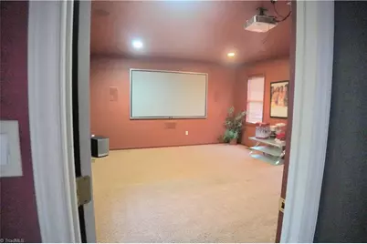 4324 Clovelly Drive, Greensboro, NC 27407 - Photo 11