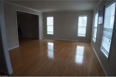 4324 Clovelly Drive, Greensboro, NC 27407 - Photo 5