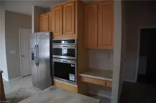 4324 Clovelly Dr, Greensboro, NC 27407 - Photo 13