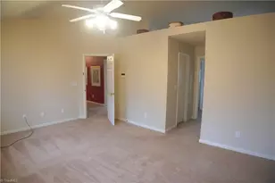 4324 Clovelly Dr, Greensboro, NC 27407 - Photo 25