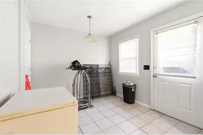 309 Vineyard Park Court, Winston-Salem, NC 27104 - Photo 7