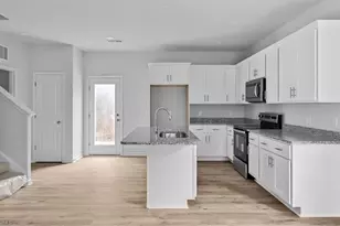 3514 Chevy Chase St, Winston-Salem, NC 27107 - Photo 9