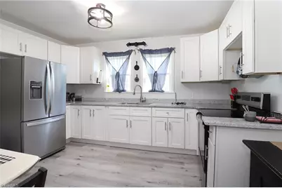 218 W Washington Street, Mayodan, NC 27027 - Photo 13