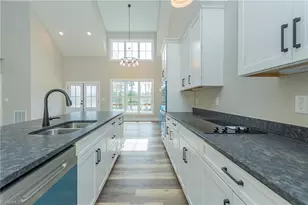 1314 Riverside Dr, Lexington, NC 27292 - Photo 9