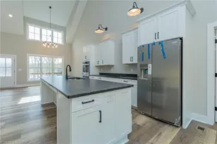 1314 Riverside Dr, Lexington, NC 27292 - Photo 9