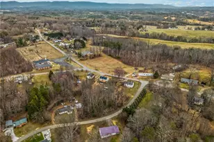 133 Salem Dr, Mount Airy, NC 27030 - Photo 29