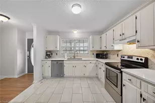 370 Lee Rd, Thomasville, NC 27360 - Photo 9