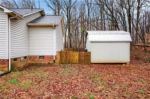 370 Lee Rd, Thomasville, NC 27360 - Photo 27