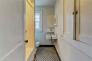 2407 Spring Garden St, Greensboro, NC 27403 - Photo 7