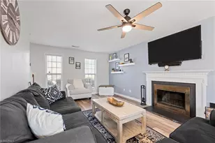 7300 Silverwood Ct, Greensboro, NC 27410 - Photo 11