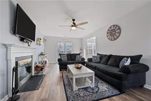 7300 Silverwood Ct, Greensboro, NC 27410 - Photo 9