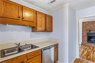 327 Mar-Don Hills Ct, Winston-Salem, NC 27104 - Photo 5