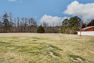 1339 Barker Dr, Randleman, NC 27317 - Photo 39