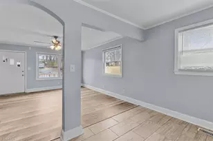 1101 Hickory Ave, Greensboro, NC 27405 - Photo 13